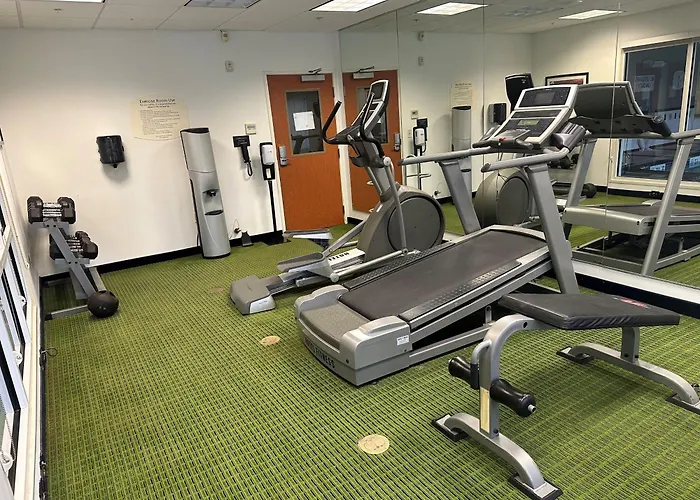 Fairfield Inn & Suites Tulsa Southeast/Crossroads Village